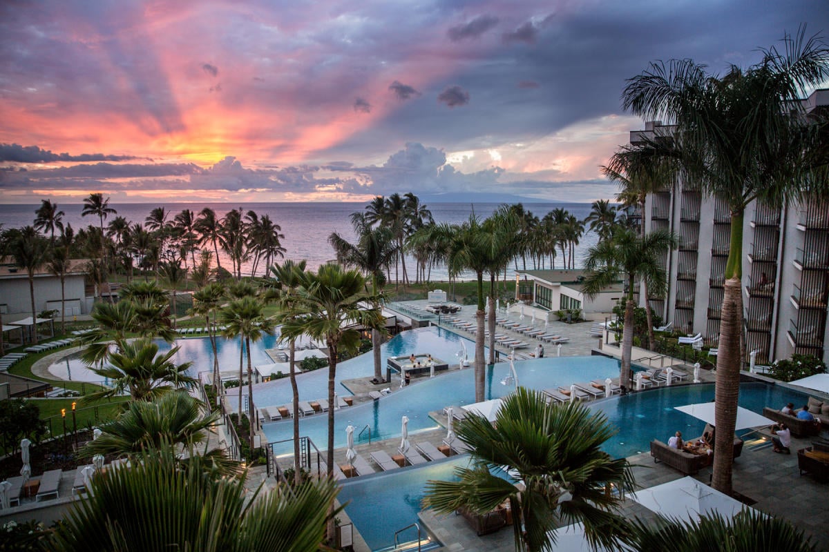 Pool-Deck-sunset_FA3A43E2-0965-48AD-84EF2774617EE399_78d5801f-31da-44ac-896b4b1bd5c8c9f6